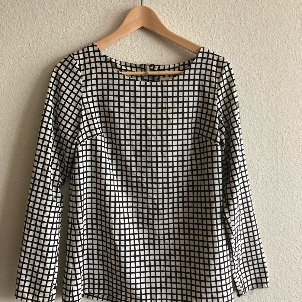 Merona black and white checkered long sleeve top